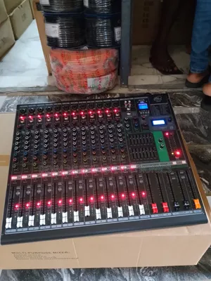 12channels Analogue Mixer