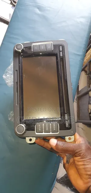 Volkswagine Passat Radio
