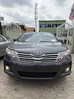 Toyota Venza AWD 2011 Gray