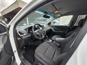 Hyundai Santa Fe Limited 4dr SUV AWD (3.3L 6cyl 6A) 2014 White
