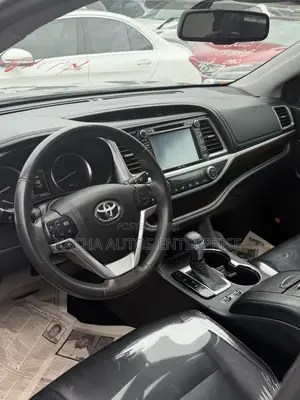 Toyota Highlander 2016 Black