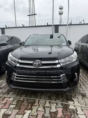 Toyota Highlander 2016 Black