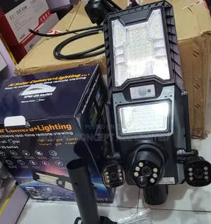 Interesting Triple Lens Solar Street Light With Camera