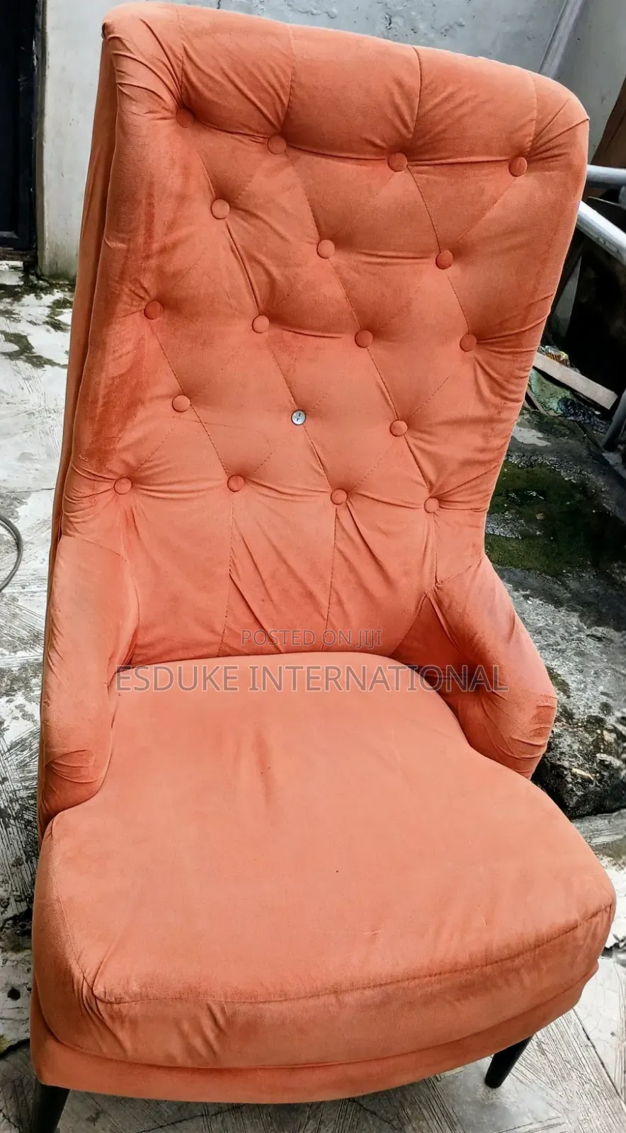 Armrest Chair