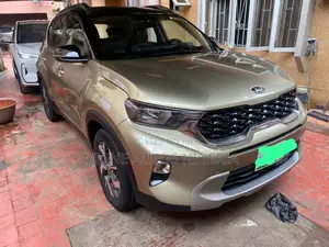 Kia Sonet 1.5 Petrol FWD 2022 Gold