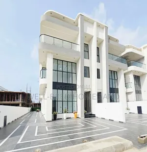 5bdrm Apartment in Lekki Phase 1 for sale