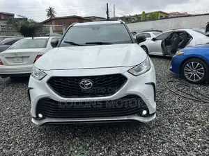 Toyota Highlander 2022 White