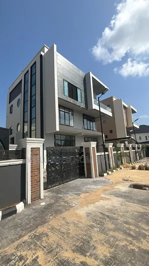 5bdrm Duplex in Old Ikoyi for sale