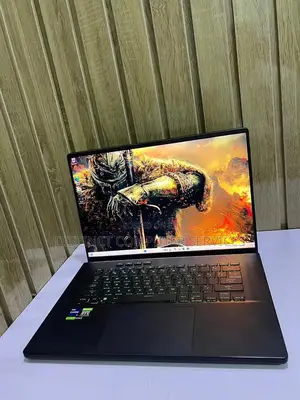 Laptop Asus ROG Zephyrus G16 32GB Intel Core i7 SSD 1T