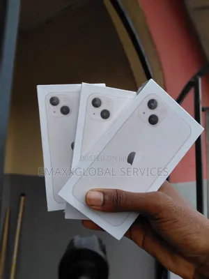 New Apple iPhone 13 128 GB White