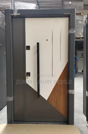 Turkey House and Hall Doors