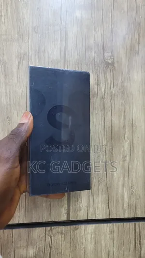 New Samsung Galaxy S22 Ultra 256 GB Black