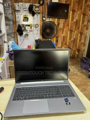 Laptop HP ZBook Power G9 i7 32GB Intel Core i7 SSD 512GB
