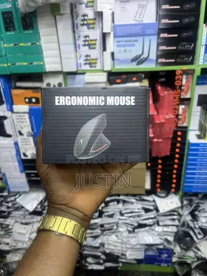 Ergonomic Rechargeable Wireless Mouse