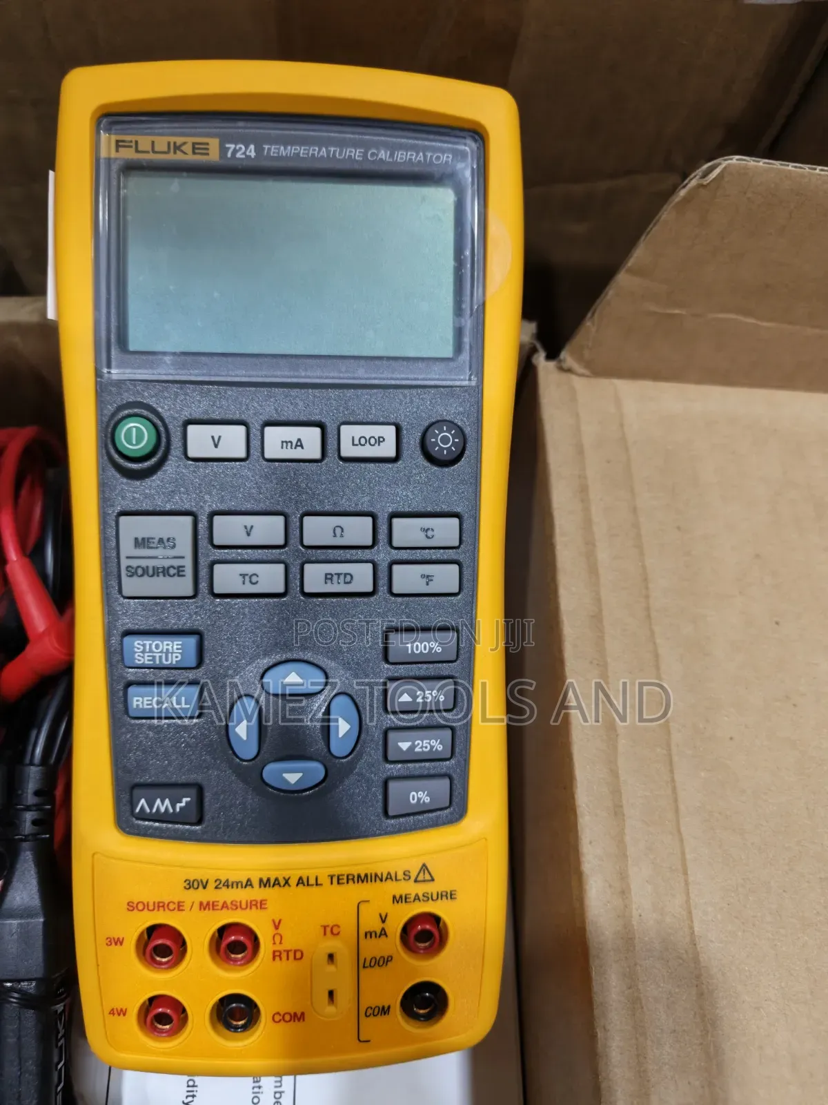 Fluke 724 Temperature Calibrator