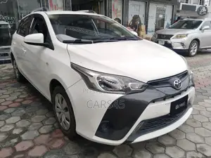 Toyota Yaris 2017 White
