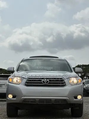 Toyota Highlander 2010 Silver