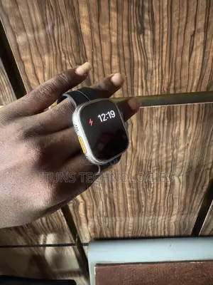 Apple Watch Ultra 1
