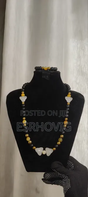 The Model Trendy Stone Mixed Bead