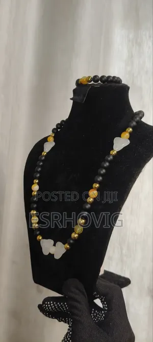 The Model Trendy Stone Mixed Bead