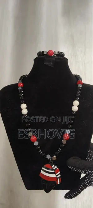 High Quality Stoned Bead