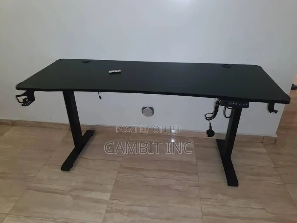 Adjustable Gaming Table