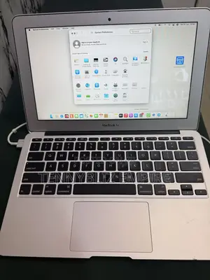 Laptop Apple MacBook Air 2015 4GB Intel Core i5 SSD 128GB