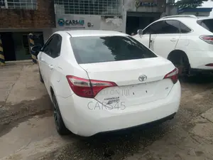 Toyota Corolla 2016 White