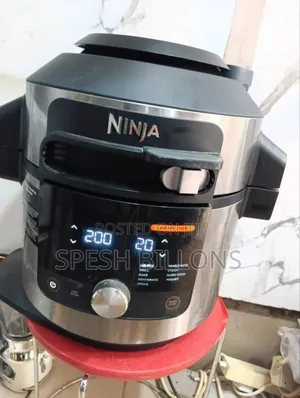 Electric Pressure Cooker/Air Fry/ Grill/ Bake/Roast/ Steam/ Dehydrator