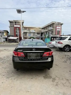 Lexus ES 350 2010 Green