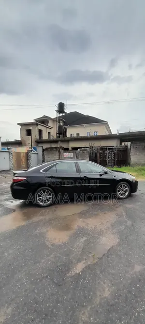 Toyota Camry 2016 Black