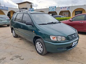 Toyota Picnic 2.0 FWD 2003 Green