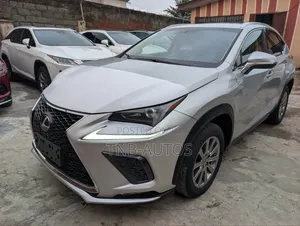 Lexus NX 2017 Silver