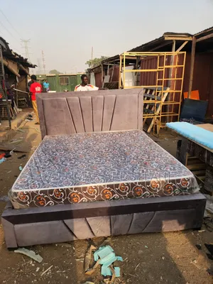 6/6 Parded Bedframe