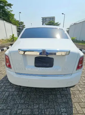 Rolls-Royce Phantom 2022 White