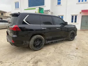 Lexus LX 2017 Black