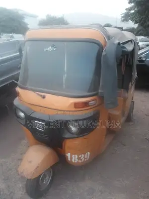 Bajaj RE 2022 Yellow