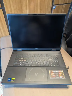Laptop MSI Crosshair 17 32GB Intel Core Ultra 9 SSD 1T