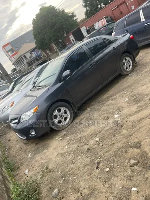 Toyota Corolla 2012 Gray