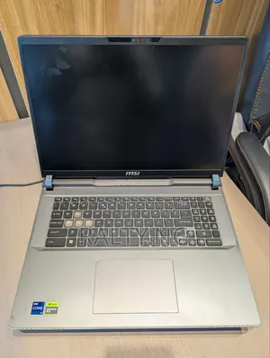 Laptop MSI Vector 17 HX AI A2XWJG 32GB Intel Core i9 SSD 1T