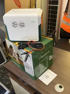Heavy Duty Solar Generator With Fast Charging Solar Panel