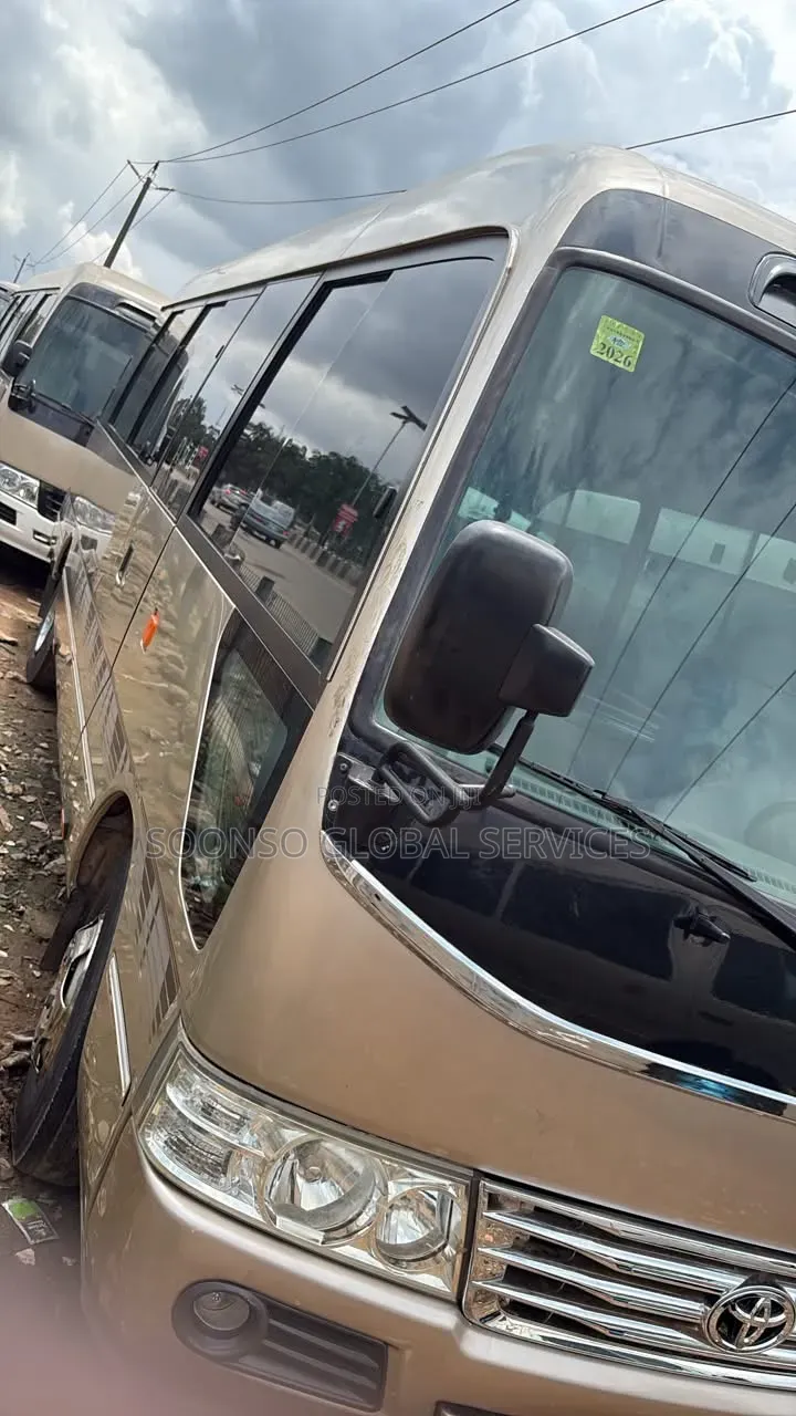 Toyota Coaster 2017 Gold