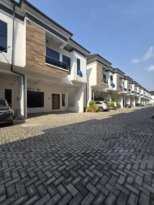 4bdrm Townhouse/Terrace in Vgc Extension Area, Lekki Phase 2 for sale