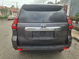 Toyota Land Cruiser Prado 2.8 2019 Gray