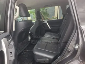 Toyota Land Cruiser Prado 2.8 2019 Gray