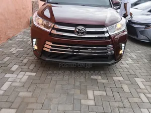 Toyota Highlander 2015 Red