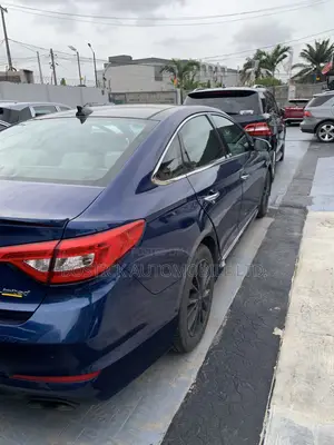 Hyundai Sonata Limited 4dr Sedan (2.4L 4cyl 6A) 2015 Blue