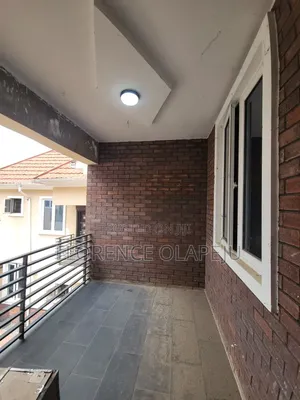 3bdrm Duplex in Gra, Akala Express for rent