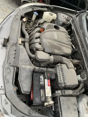 Hyundai Sonata GLS Sedan FWD (2.4L 4cyl 5A) 2010 Gray