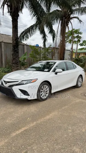 Toyota Camry 2020 White